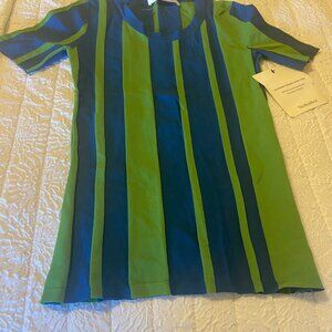 NWT Beautiful Diane Von Furstenberg Top - Size M